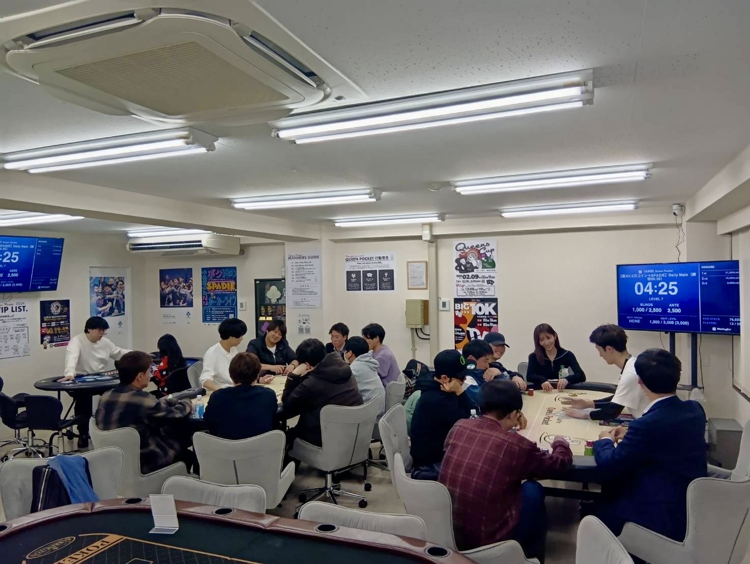 Queen Pocket Gotanda Interior